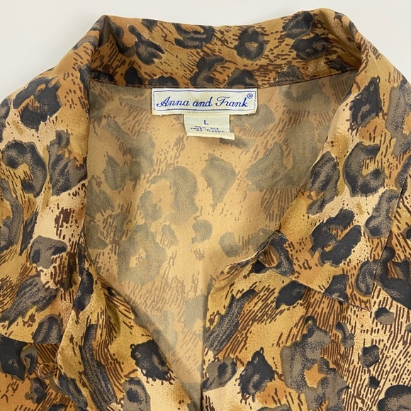 Vintage 90s Silk Leopard Print Blouse - Picture 4 of 5